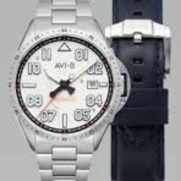 AVI-8 P51 Mustang Jubilee Limited Edition Watch (White Dial/Silver Band) - Picture 3 of 11